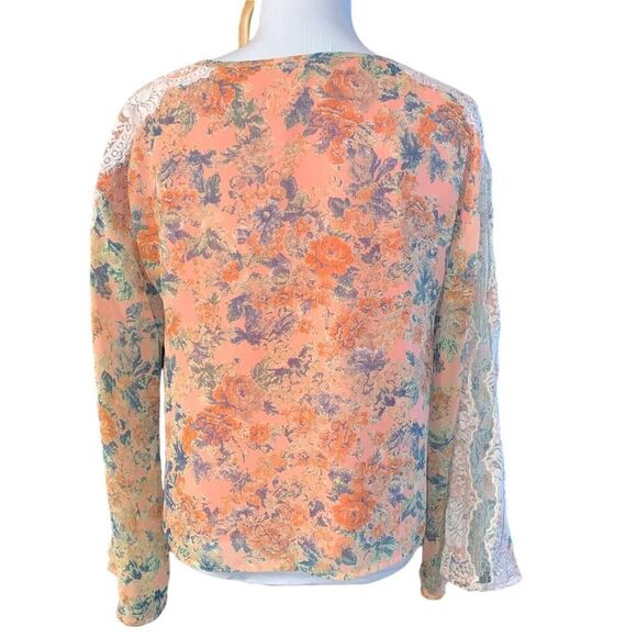 SugarLips Florence Lace Bell Sleeve Blouse Sz Medium - Picture 3 of 8